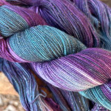 Load image into Gallery viewer, March 2024 Colorway: ‘Aubergine Dream’