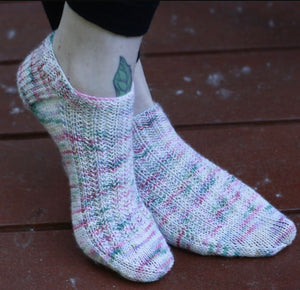 May 2023 Exclusive Knitwear Pattern - "Desert Bloom Socks"